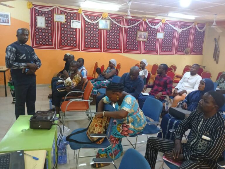 Vulgarisation de la plate-forme collectivimetre dans la commune de BOROMO